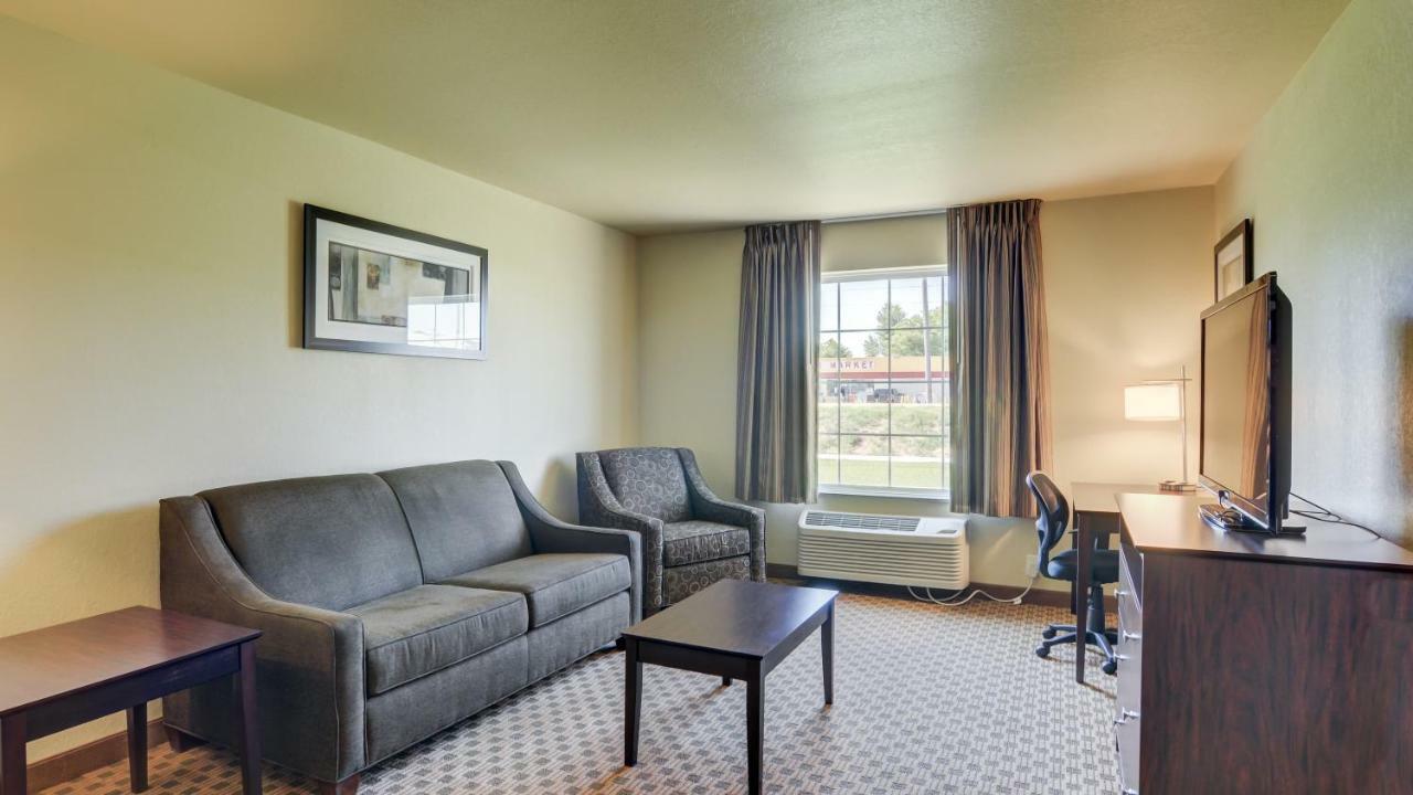 Cobblestone Inn & Suites-Kersey Ngoại thất bức ảnh