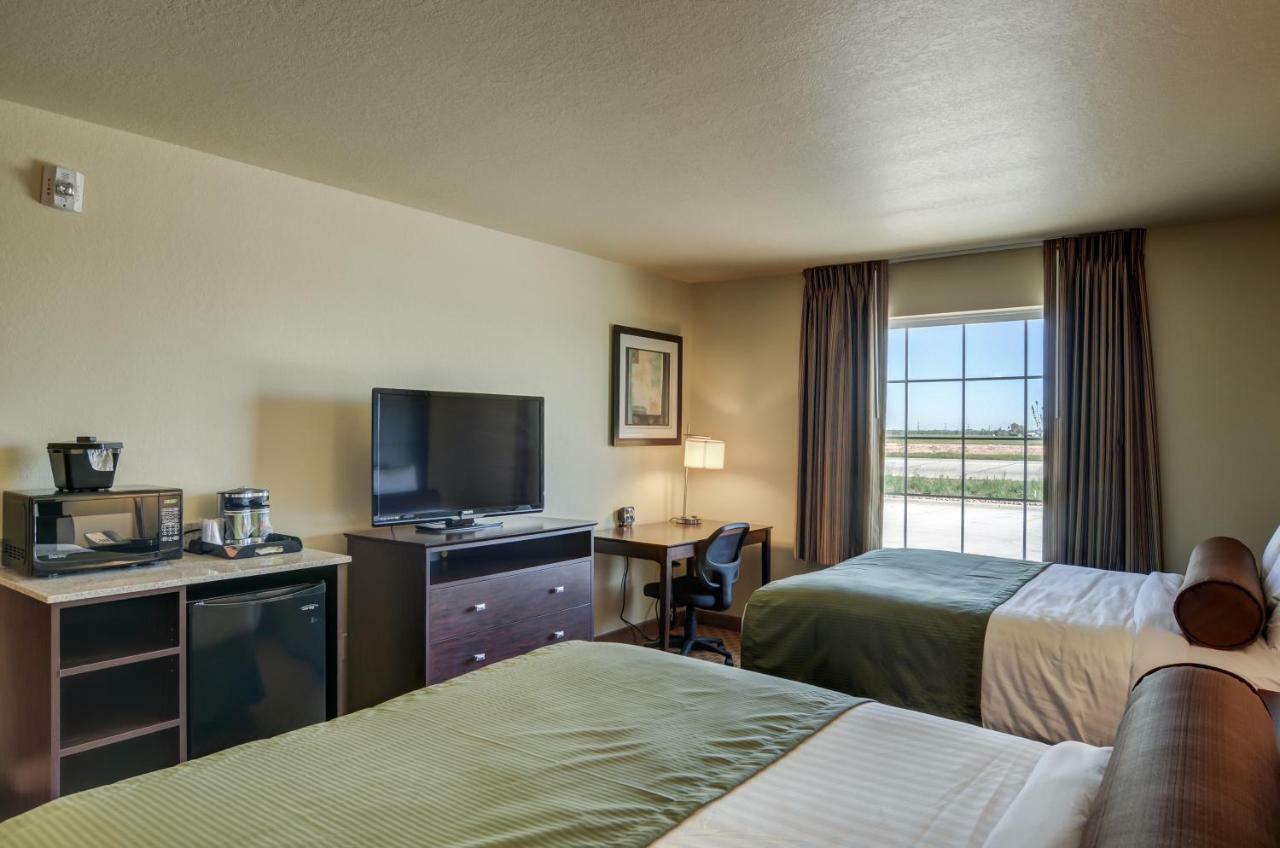 Cobblestone Inn & Suites-Kersey Ngoại thất bức ảnh