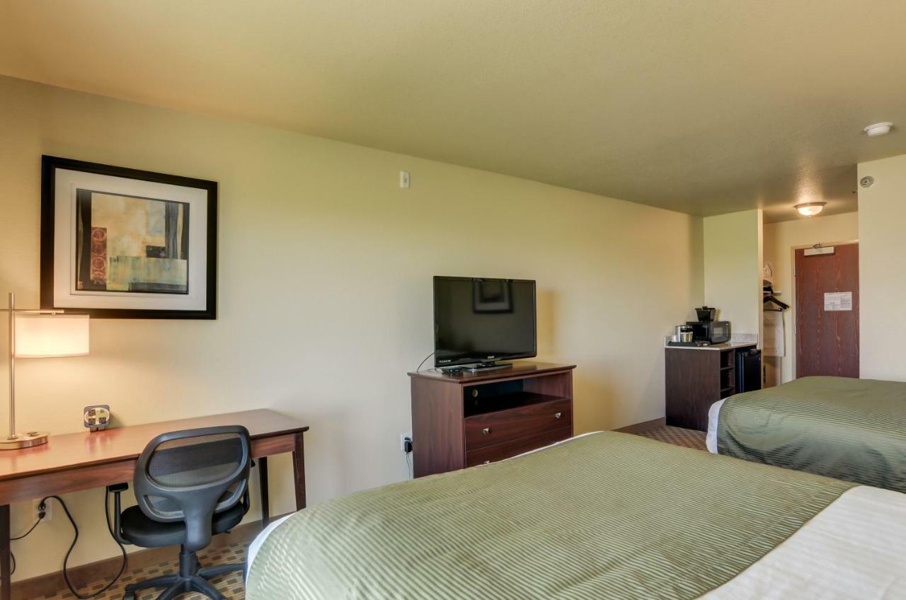 Cobblestone Inn & Suites-Kersey Ngoại thất bức ảnh