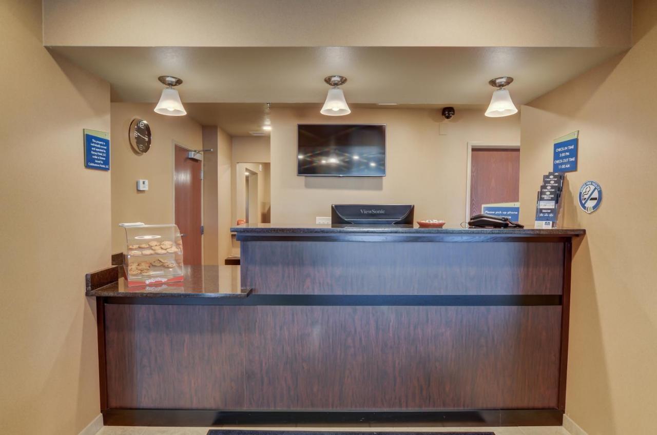 Cobblestone Inn & Suites-Kersey Ngoại thất bức ảnh